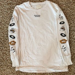 WHITE COTTON-ON BEE LONGSLEEVE